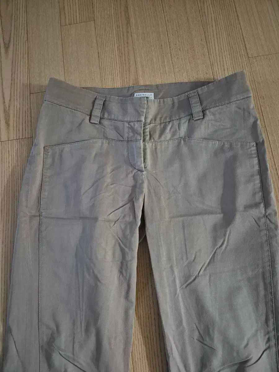 ブルネロクチネリ チノパン スラックス 44サイズ ベージュ BRUNELLO