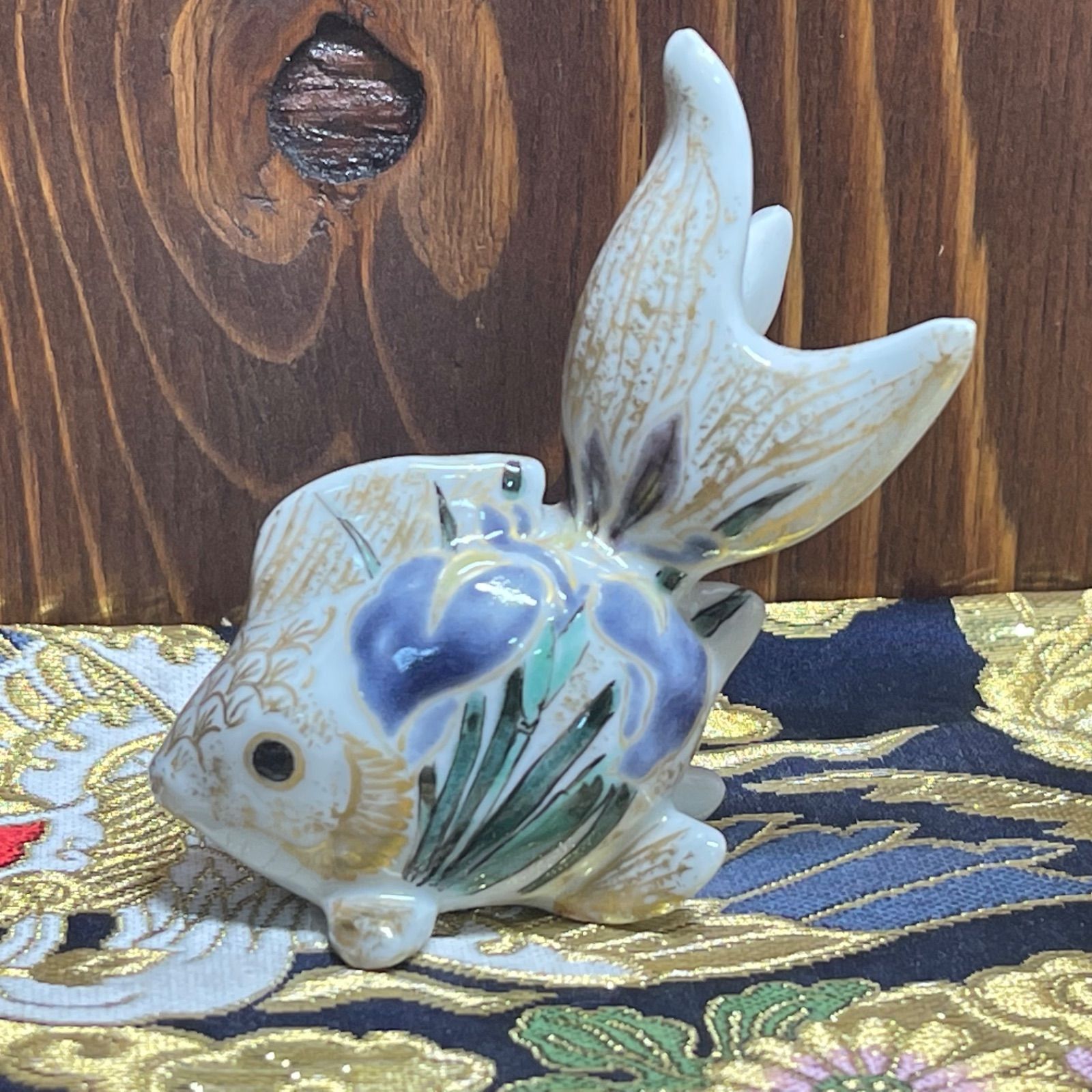 ✴︎:.淡いピンクと白の八角形鏡（size20/Max22） ステンドグラス