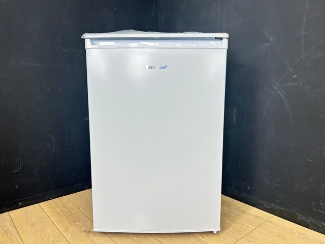 送料無料 コンフィ ノンフロン冷凍庫 【中古】動作保証 comfee RCU83WH 