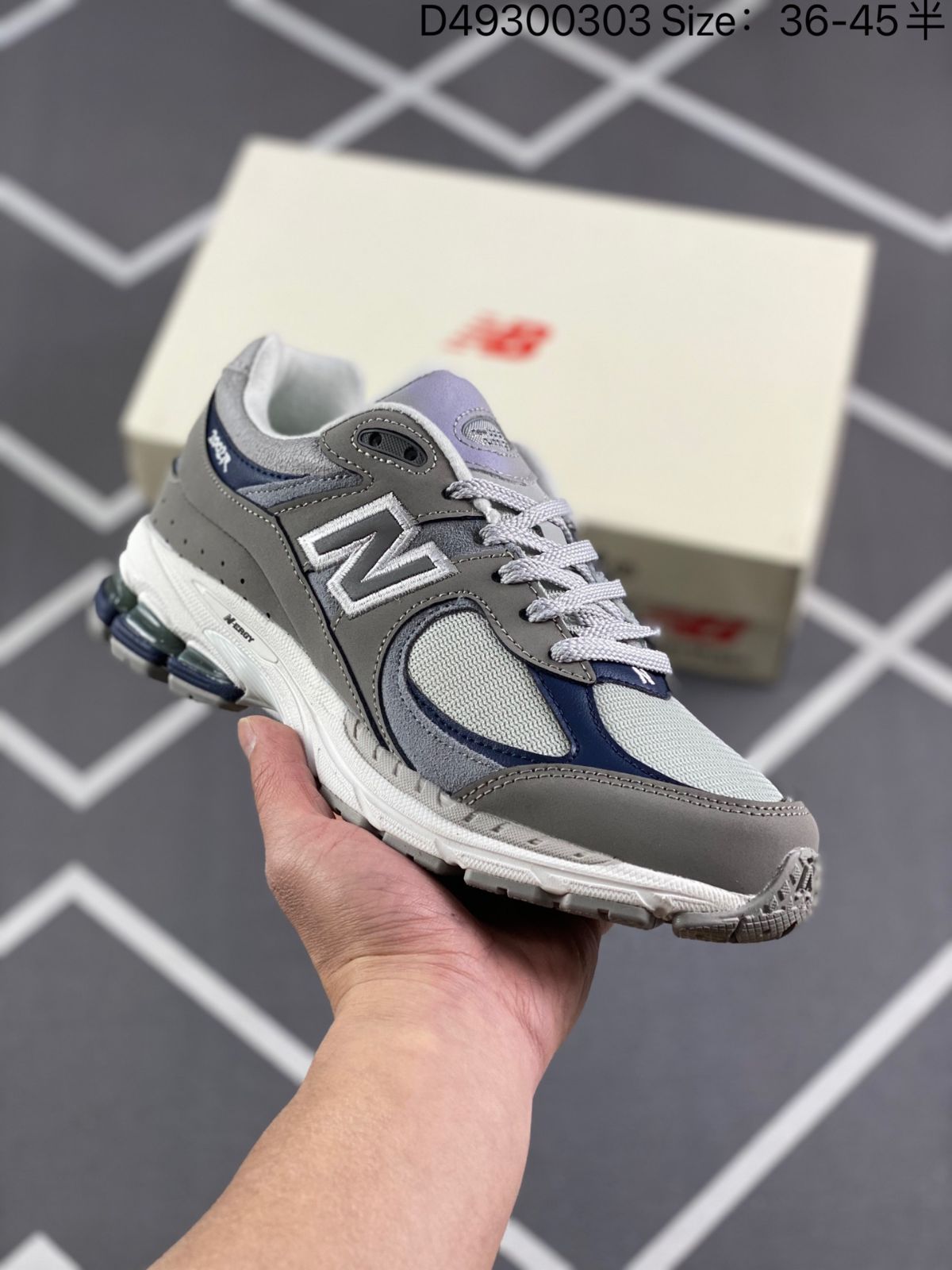 thisisneverthat × New Balance M2002RTH