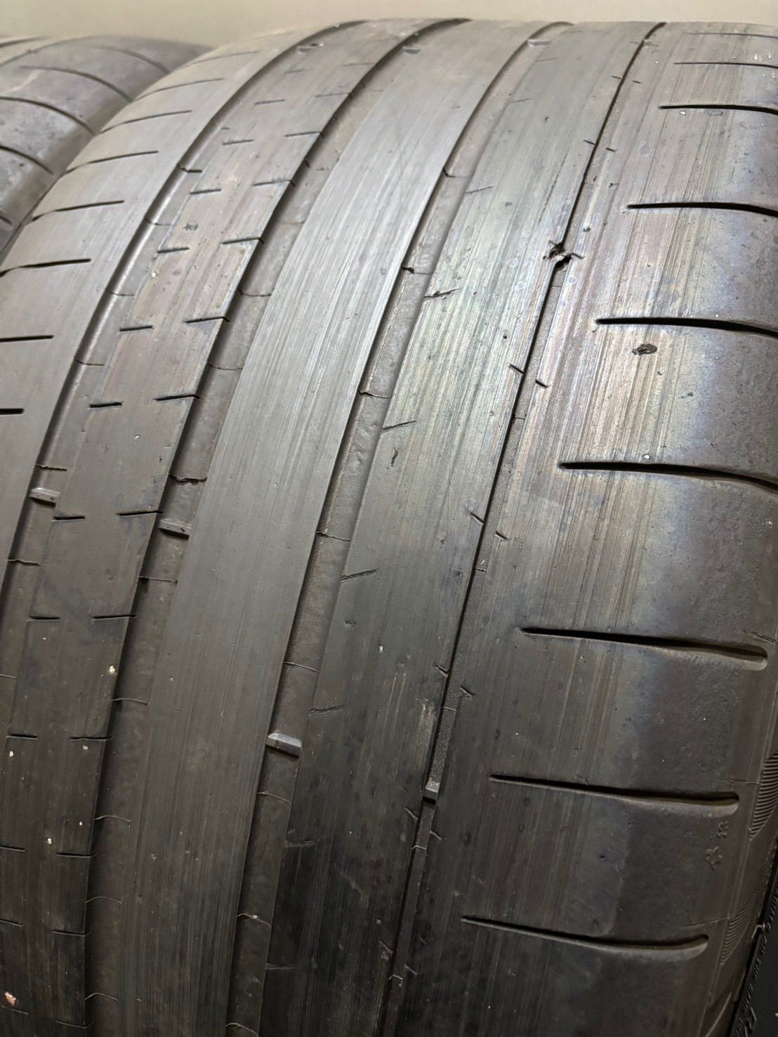255|35ZR19 275|35ZR19