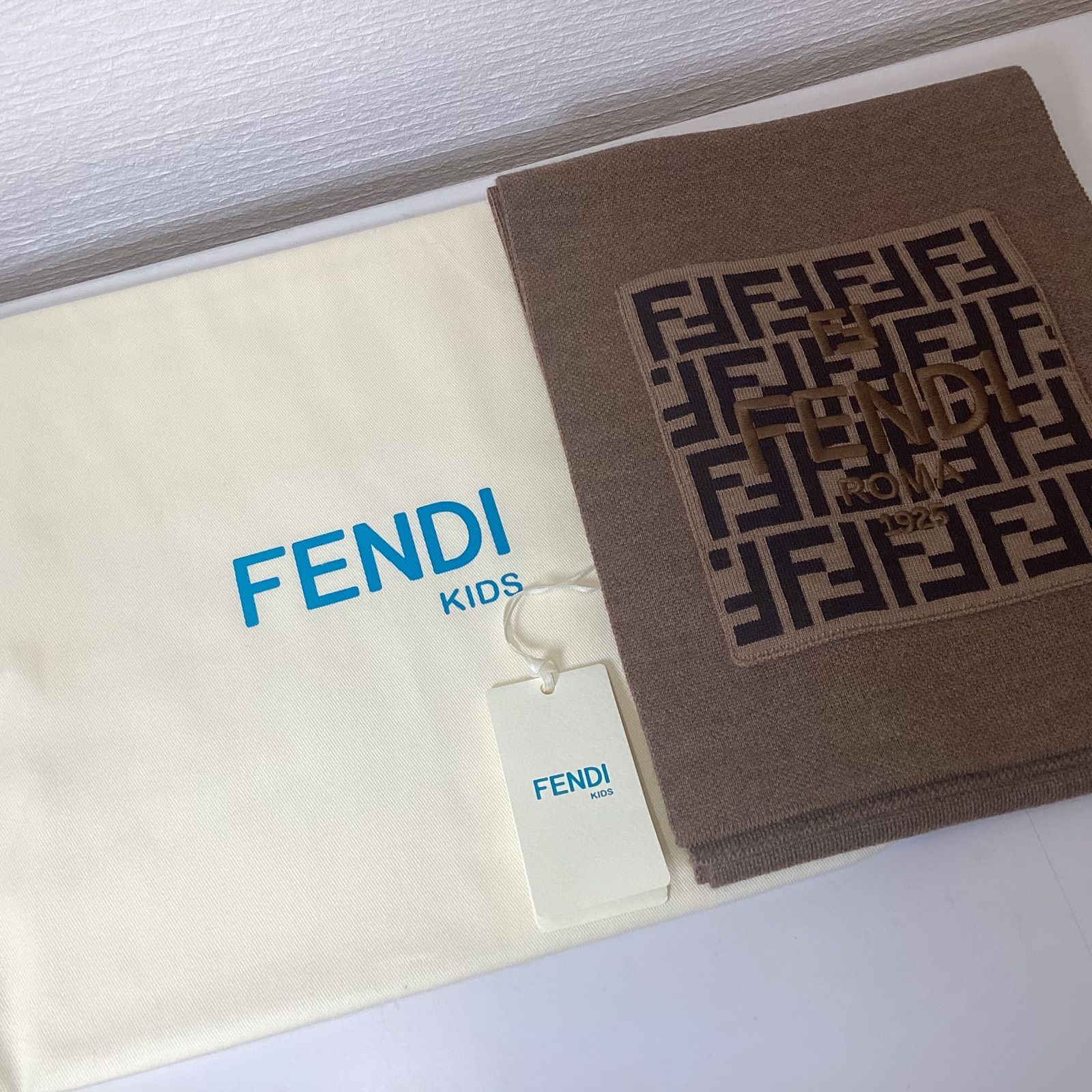 大人にもお勧め ♥ FENDI キッズ マフラー フェンディキッズ STEELWINDOWSANDDOORS_COM