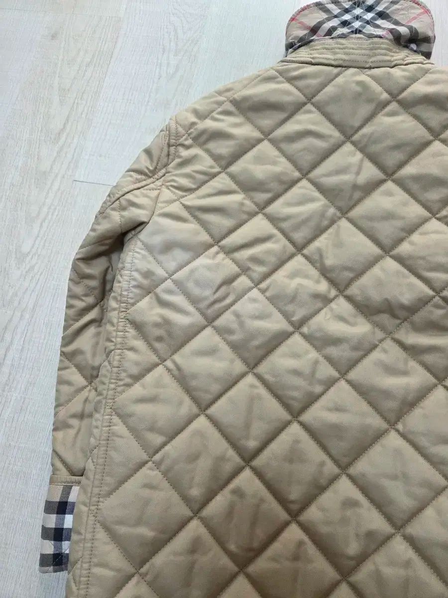 8Y Burberry Kids(バーバリーキッズ) キルティング ジャケット 【公式