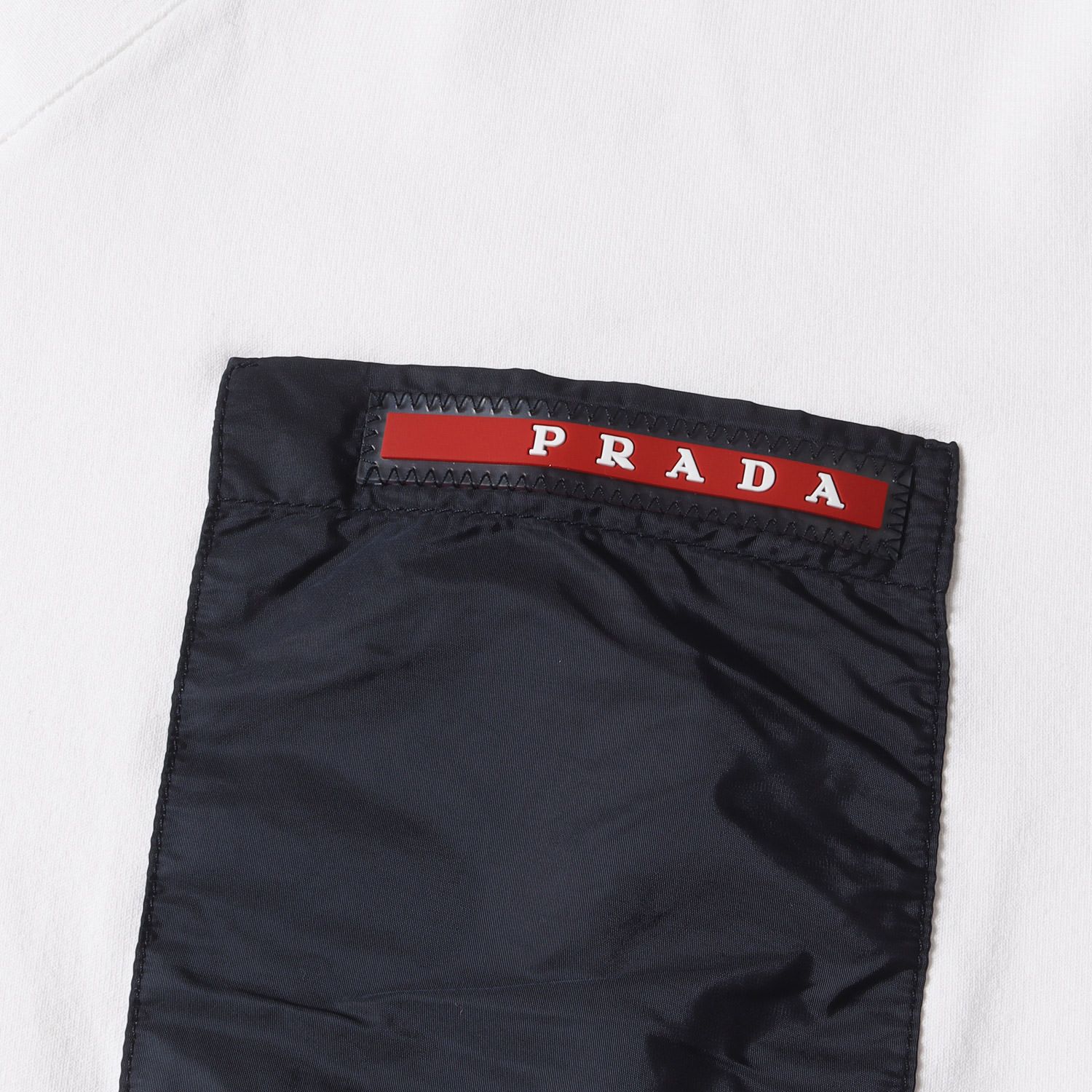 PRADA プラダ Tシャツ サイズ:S / Vネック ロゴ ナイロン