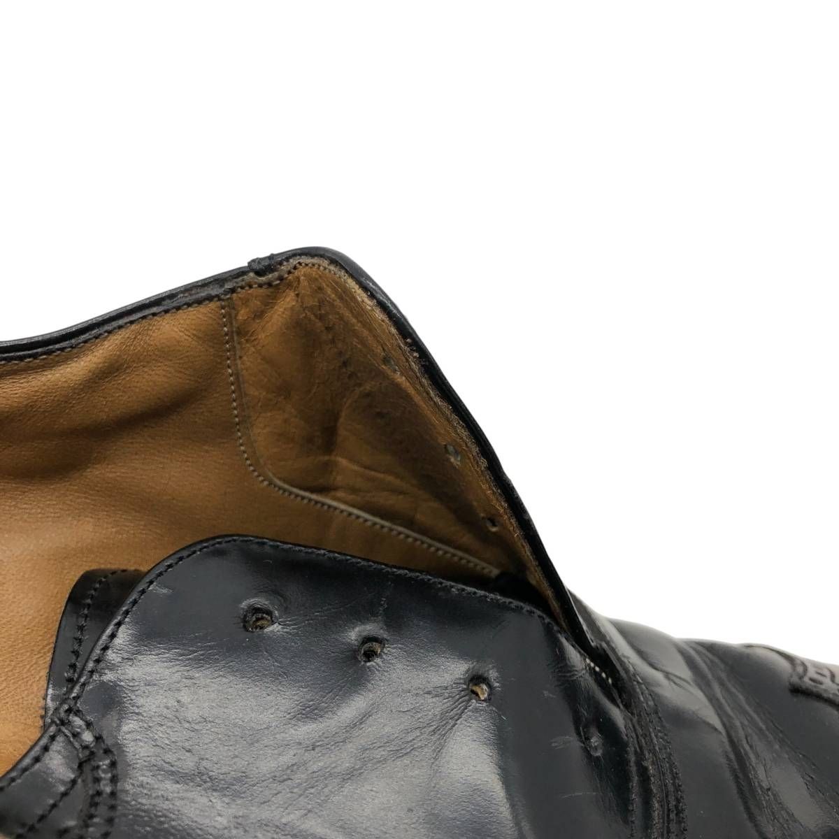 ウイングチップシューズ