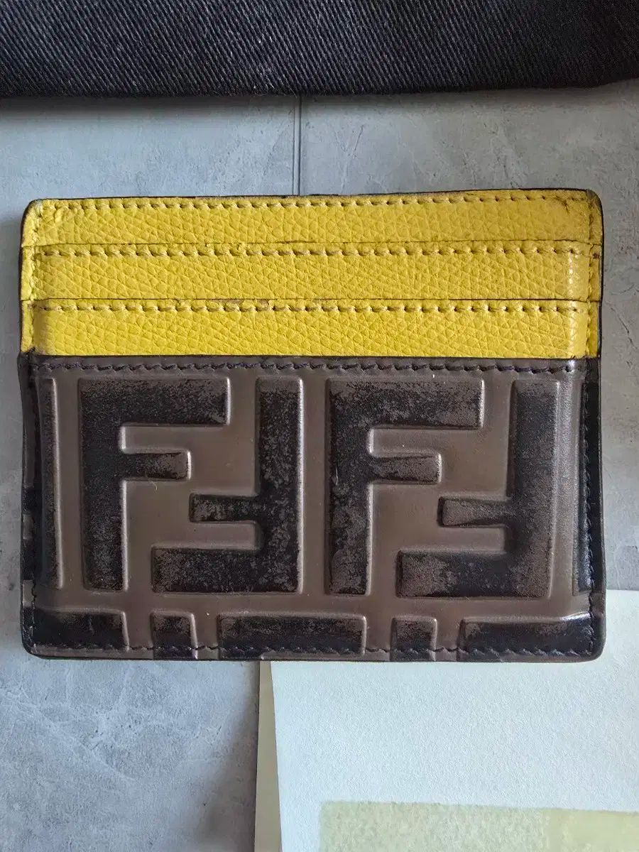 フェンディカードウォレット