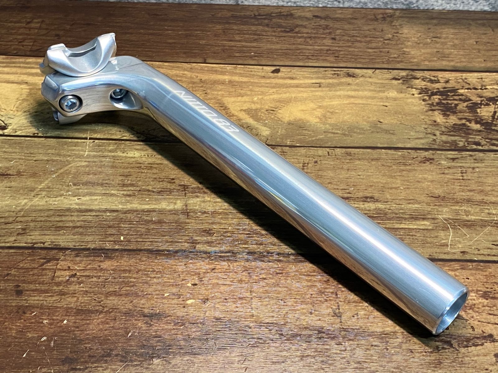 天然鉱物標本 白水晶クラスター 原石 鑑賞石 天然石 美結晶 木箱付