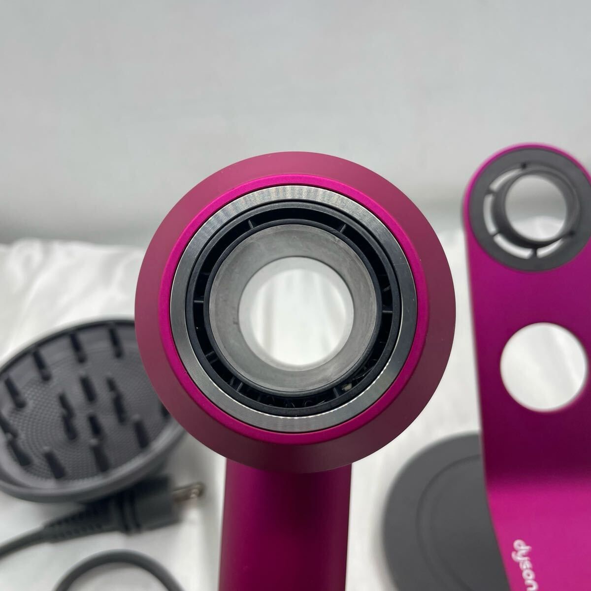 動作良好】Dyson ダイソン HD08 ドライヤー フューシャピンク