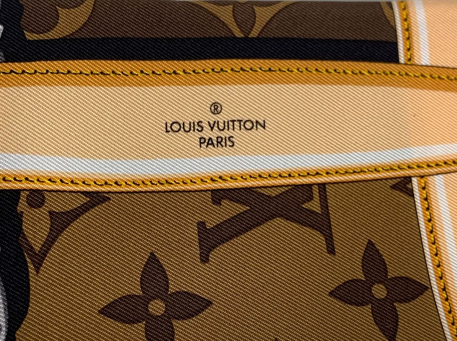 LOUIS VUITTON バンドー モノグラム コンフィデンシャルスカーフ