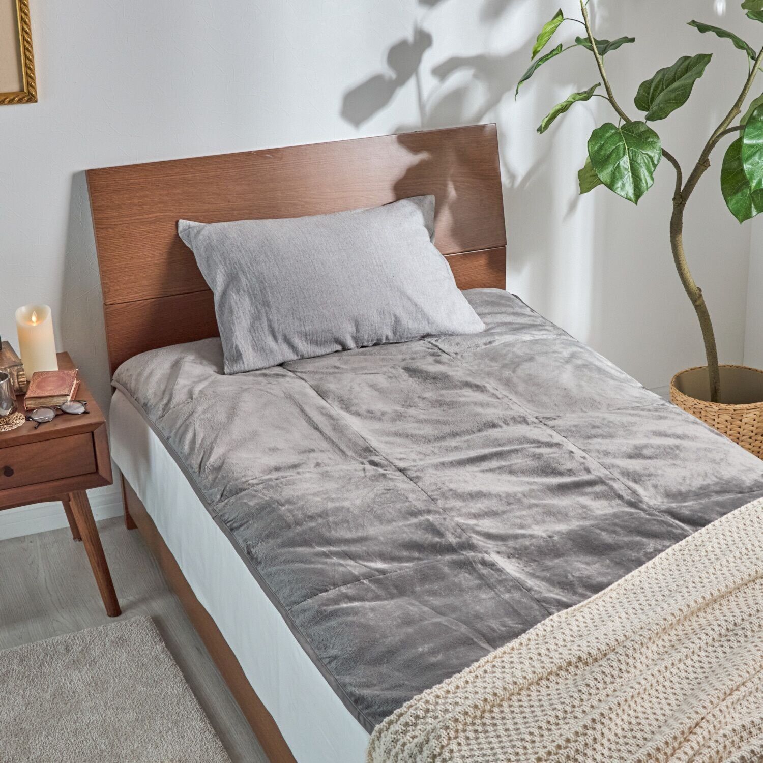 新品未使用】 モリリン フランス産羽毛＆アルミ蒸着蓄熱シート