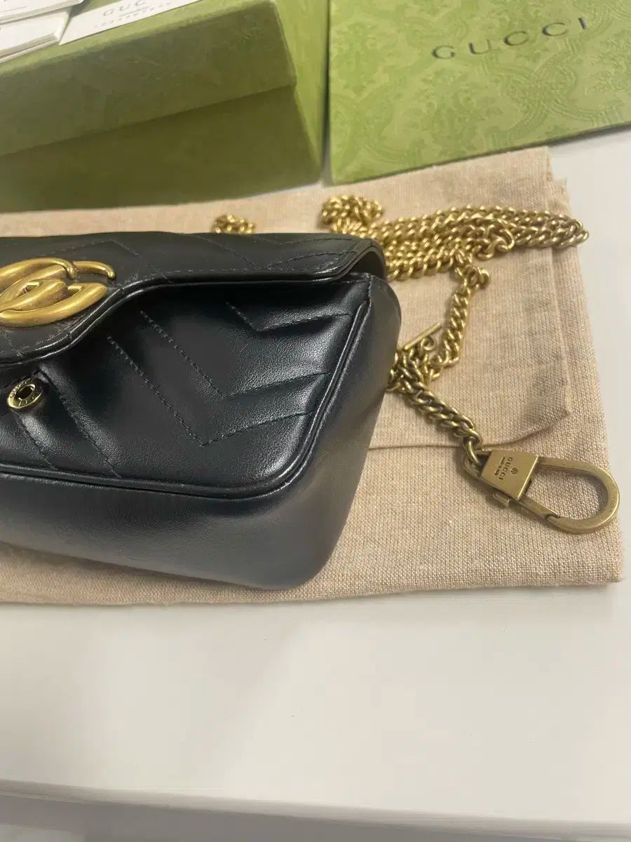 GUCCI(グッチ) マーモント マトラッセ スーパーミニ - メルカリ