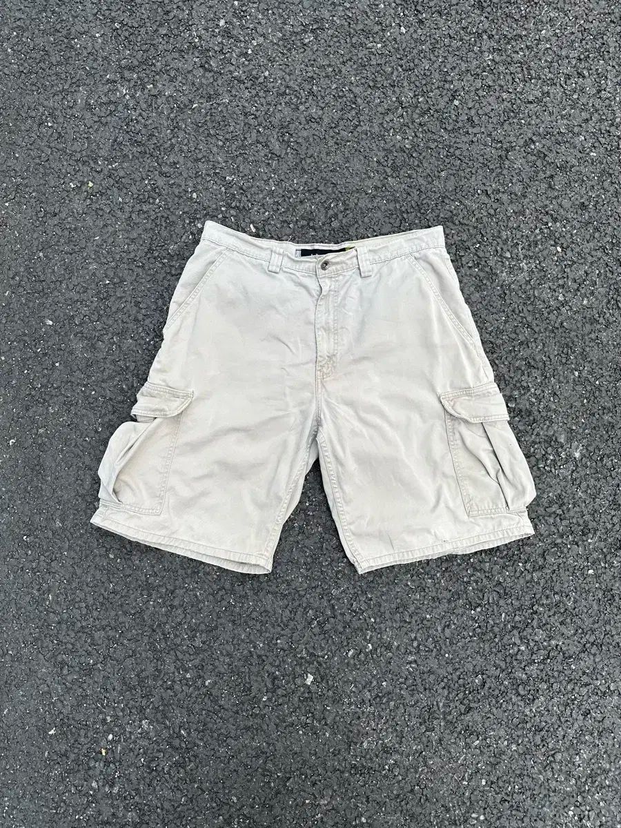 90s levis slivertab khakis shorts
