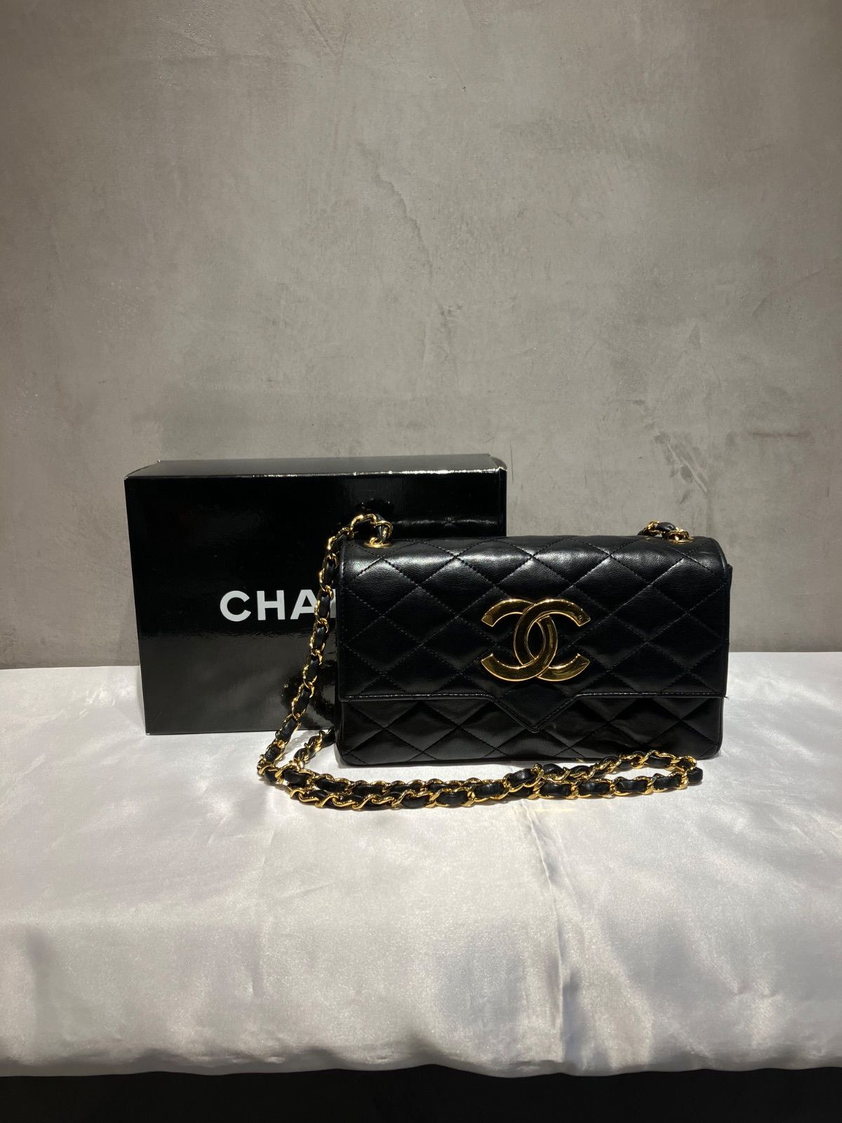 CHANEL マトラッセ デカココ ラムスキン