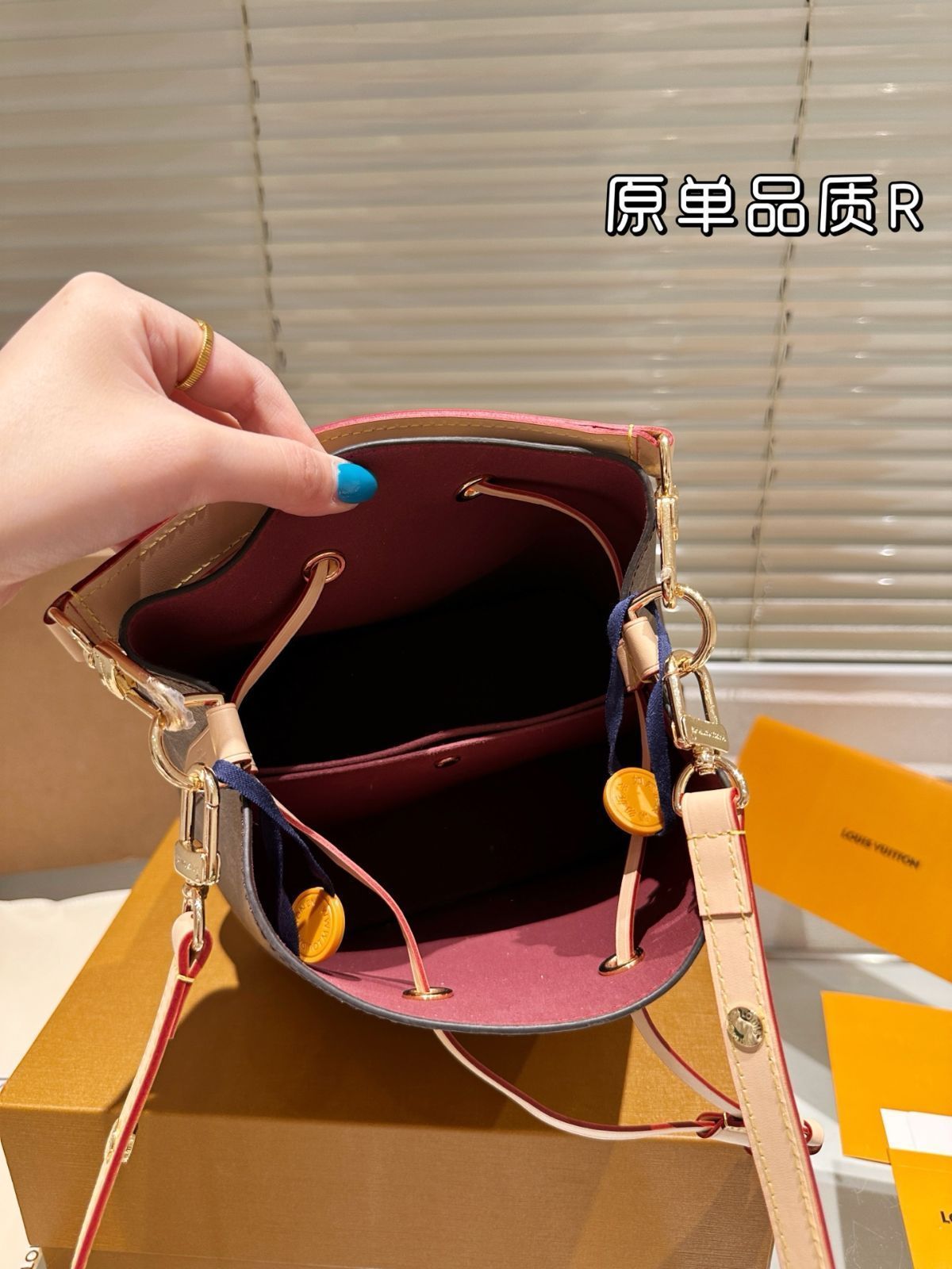 今日特価】LV NEONOE Bucket Bag ルイ・ヴィトン ネオノエ