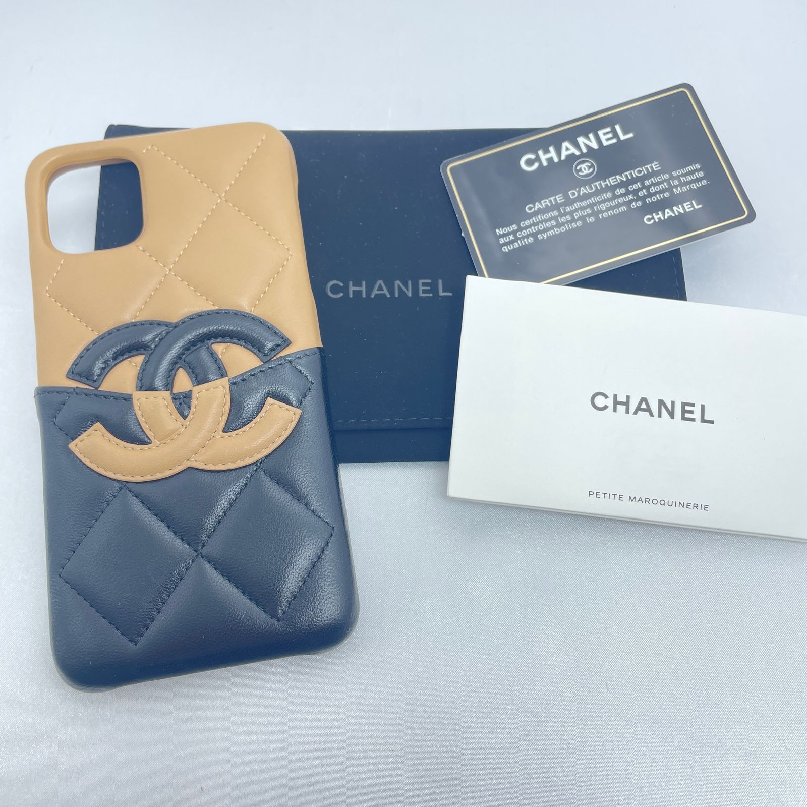 CHANELシャネル マトラッセ バイカラー CC ココマーク iPhone 11 Pro 