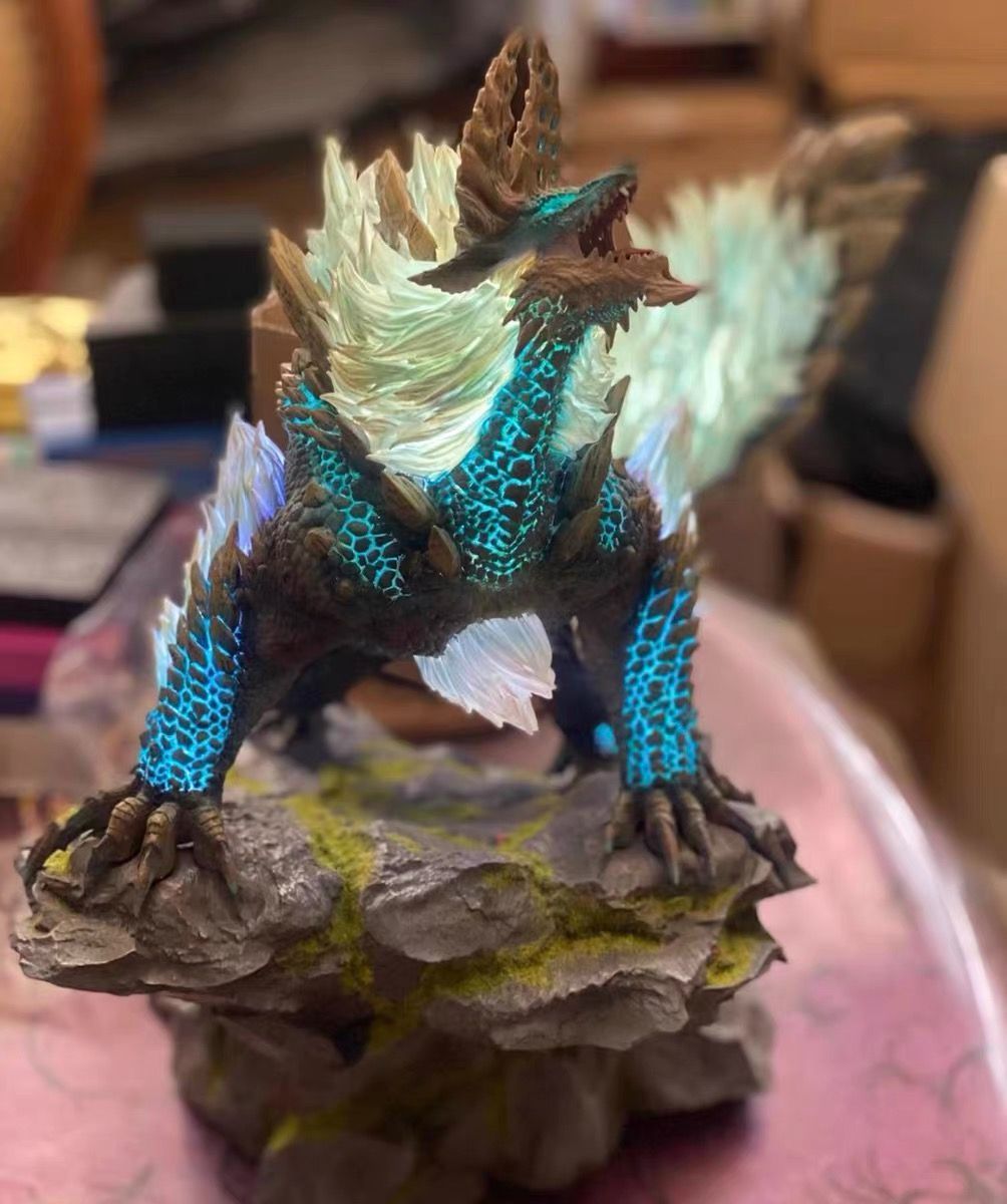 モンスターハンター LEDフィギュア ジンオウガ Amazon.co.jp: モンスターハンター カプコン 雷狼竜 ジンオウガ