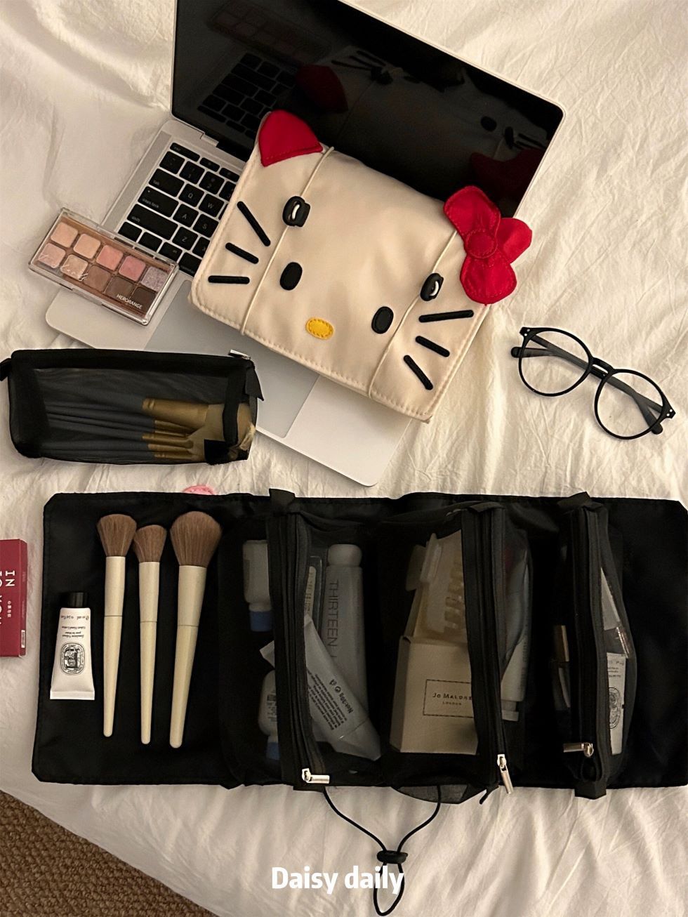 美容化粧 ハローキティメイクポーチ kt 蓋付き メイクバケツ 回転