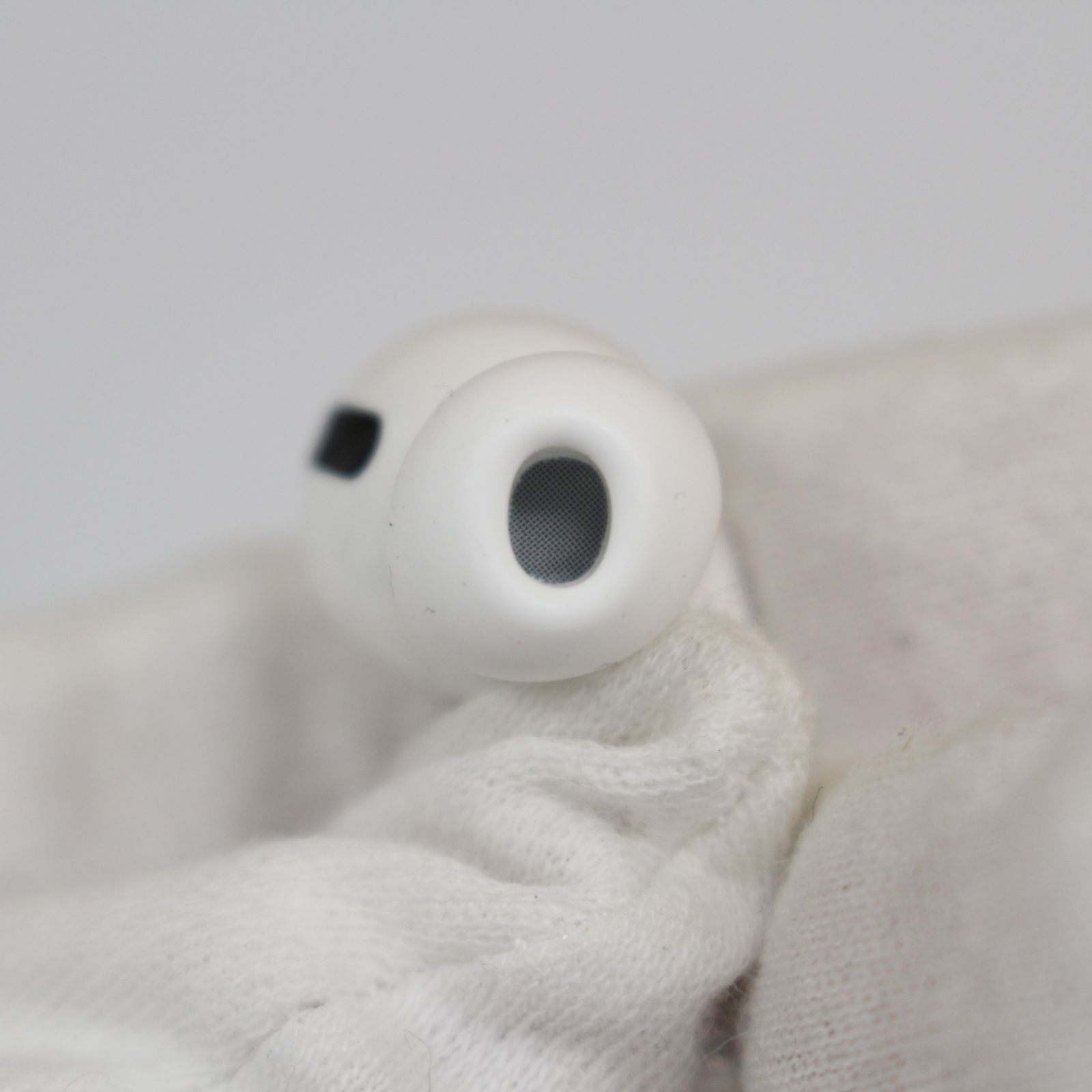A813】Apple AirPods Pro MWP22KH/A アップル - メルカリ