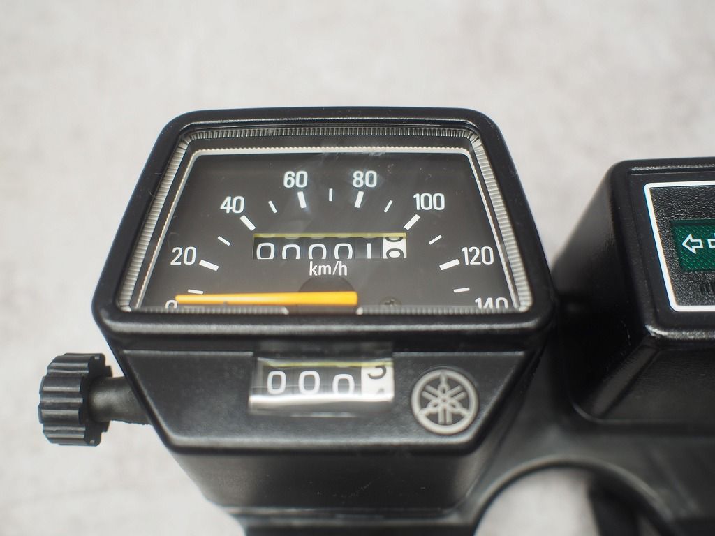 ヤマハ TW200(DG07J)/225(DG09J) 純正メーターASSY ヤマハ TW200(DG07J)/225(DG09J) 純正メーターASSY