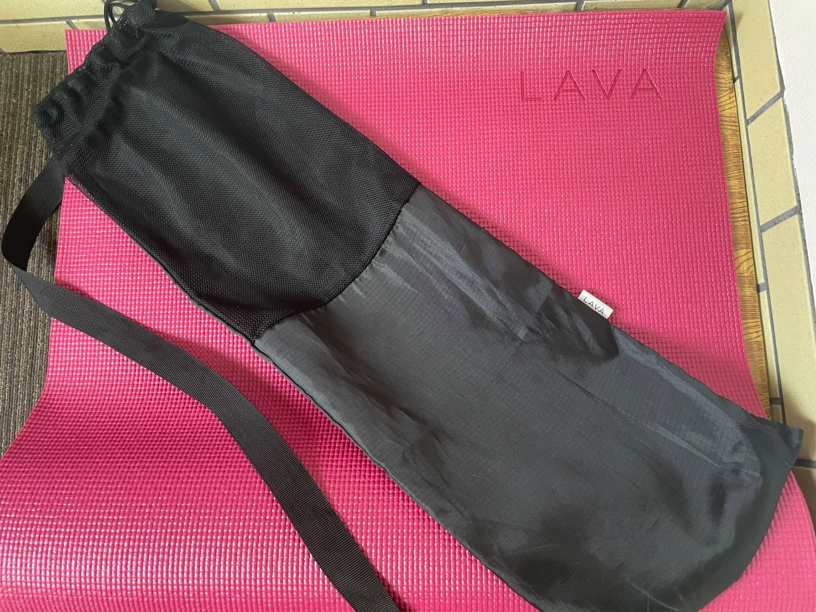 未使用LAVA ヨガマット ピンク 収納バッグ付き LAVA ヨガマット ピンク 収納バッグ付き - メルカリ