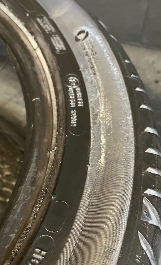 2020年製 約8.5～9.5分山 ミシュラン MICHELIN プライマシー PRIMACY 4 S1 235 45R18 4本 h_332 TRITUETUBI_COM