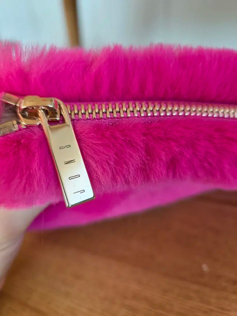 ジョーンズ jons ファー クラッチバッグ ピンク イエロー 2商品 DECORATOM_COM_BR