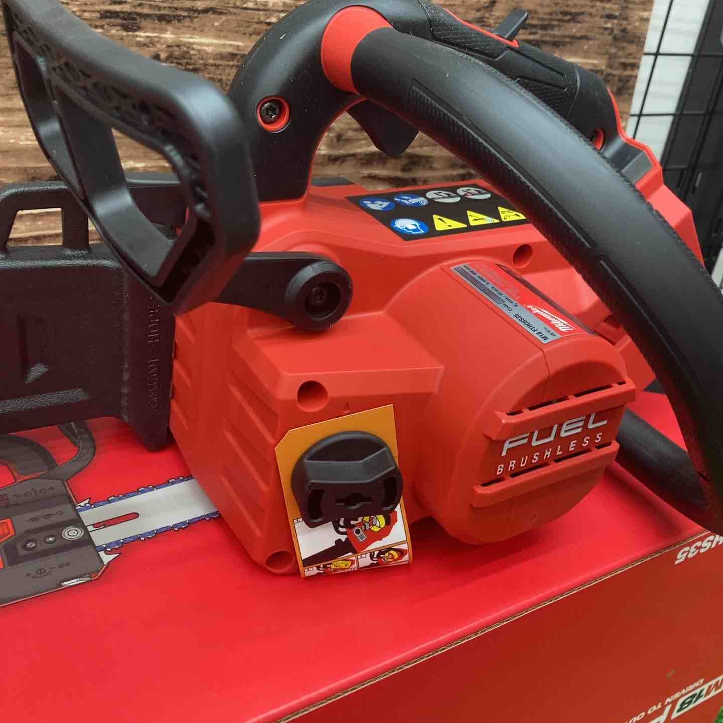 18go ♥品 店頭展示品 ミルウォーキーツール M18 FUEL 356mmトップハンドルチェーンソー 川越店