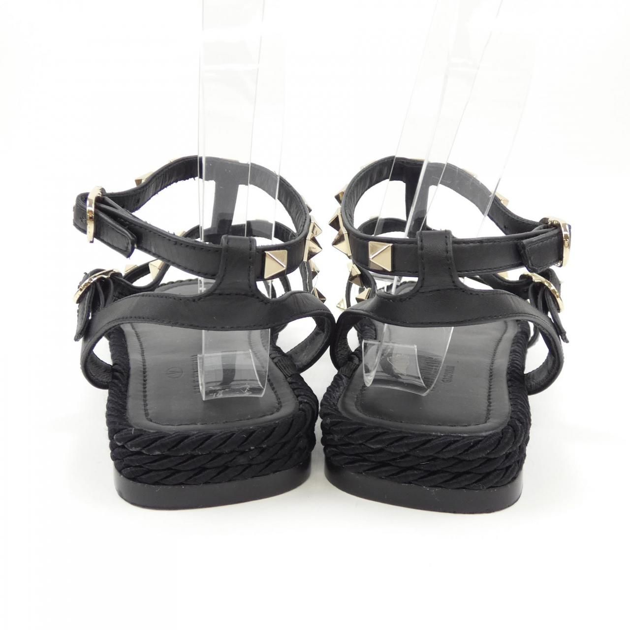 ヴァレンティノ　VALENTINO サンダル ロックスタッズ カーフスキン ウェッジサンダル for ウィメンズ