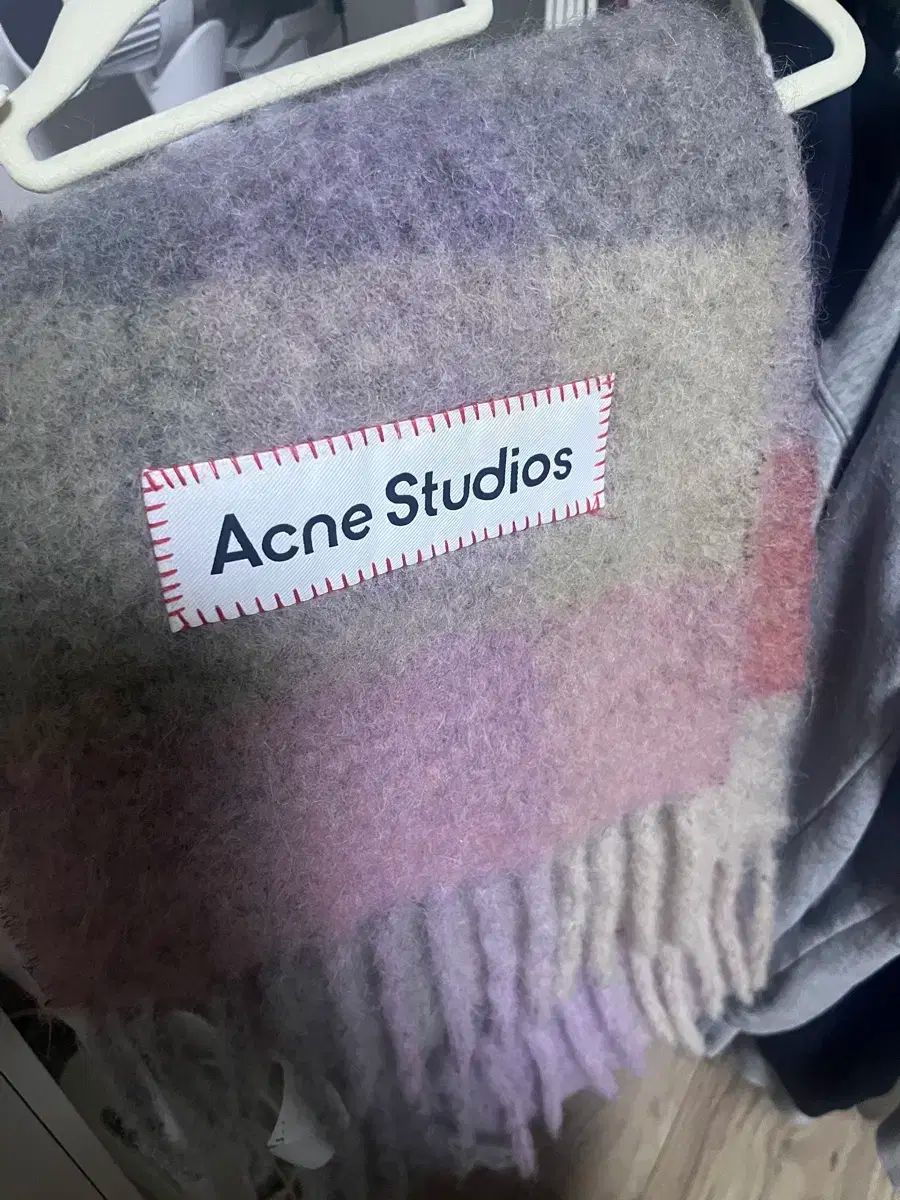 Acne Studios(アクネストゥディオズ) スタジオ マフラー - メルカリ