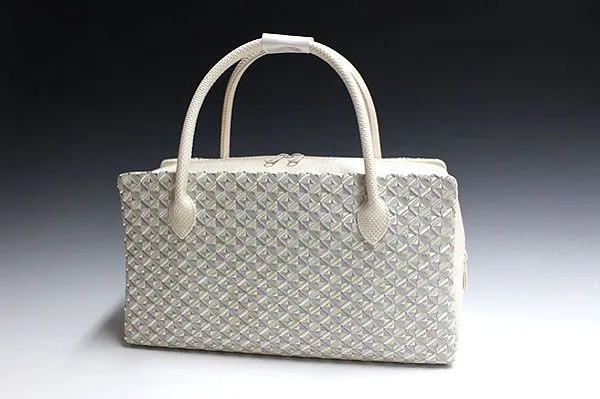 新品 誠之輔　博多袋帯　全通リバーシブル　フォーマル、オシャレ着まで万能 新品 誠之輔 博多袋帯 全通リバーシブル フォーマル、オシャレ着まで