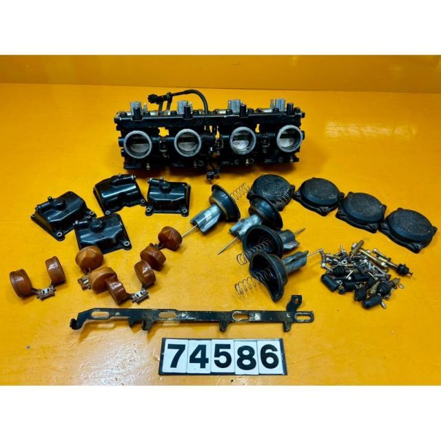 74586 中古 KAWASAKI カワサキ GPZ900R ZX900A？ 純正