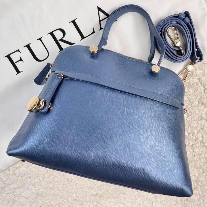 ✨美品✨FURLA フルラ　パイパーM ハンドバッグ　2way メタリックブルーファッション