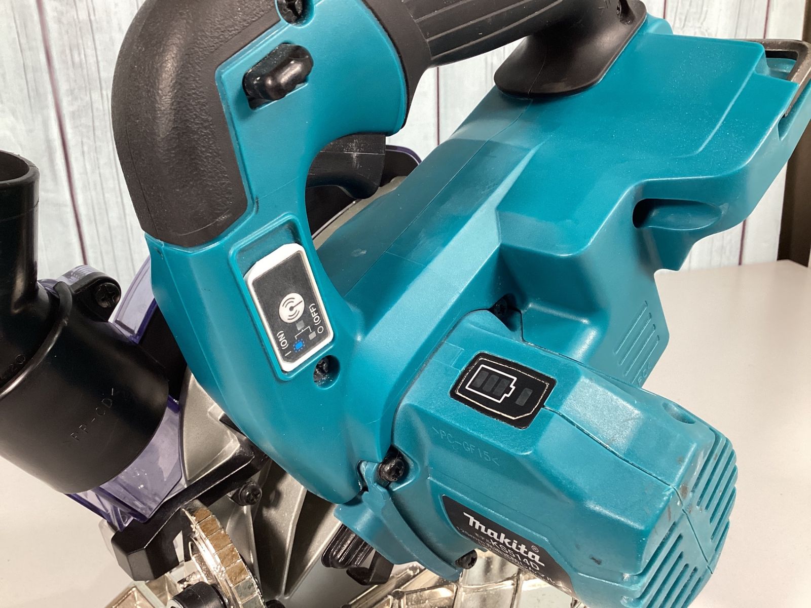 makita コードレスマルノコ