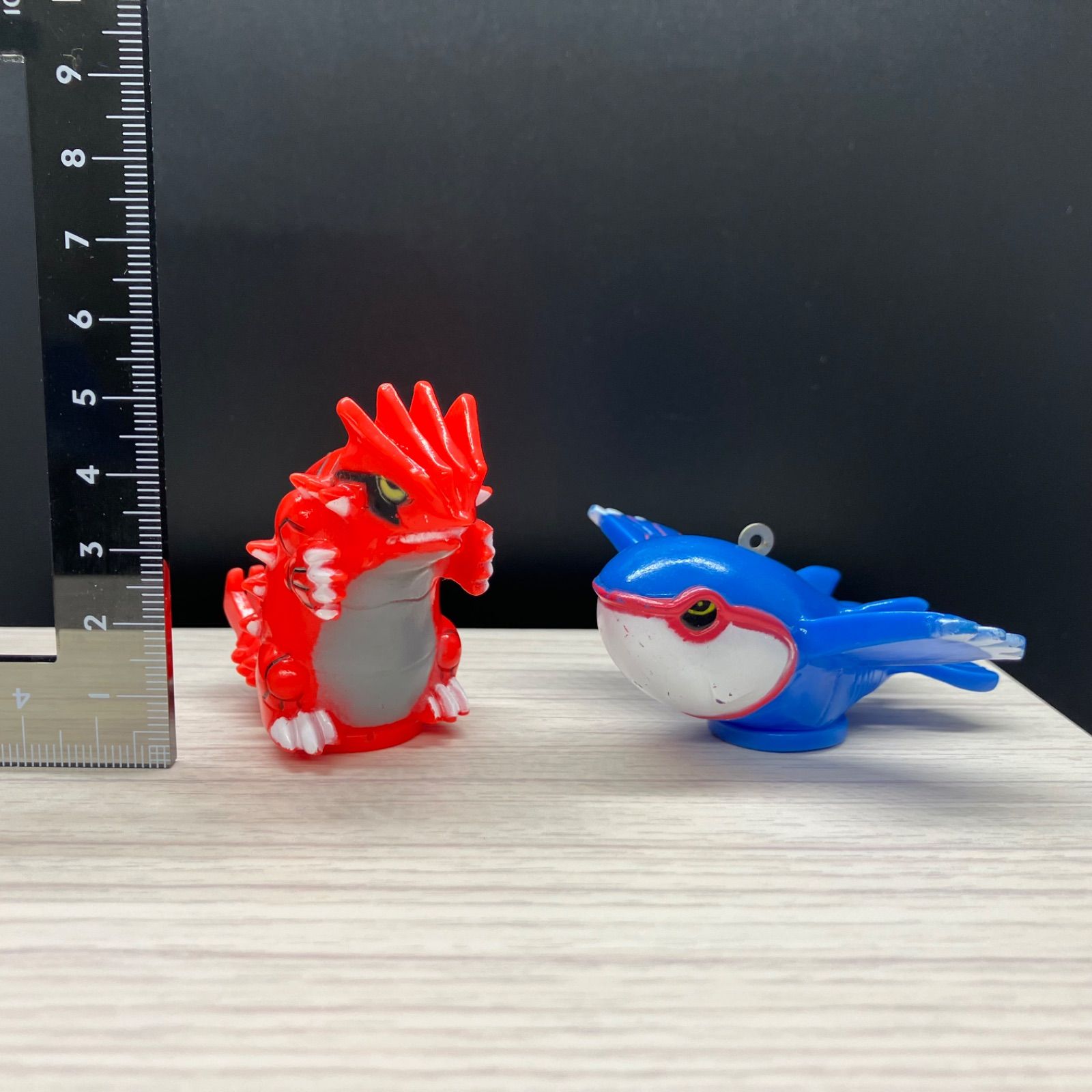ポケモン　人形　フィギュア ゼクロム レシラム 6体セット ポケモンキッズ