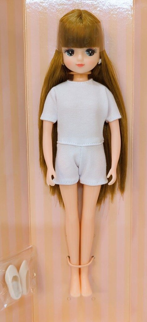 リトルファクトリー リカちゃんキャッスル 催事BASICモデル きらちゃん-4 前髪ありストレート 13449D