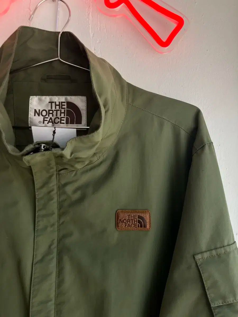 ノースフェイス カーキ ジャケット THE NORTH FACE/ザ・ノース