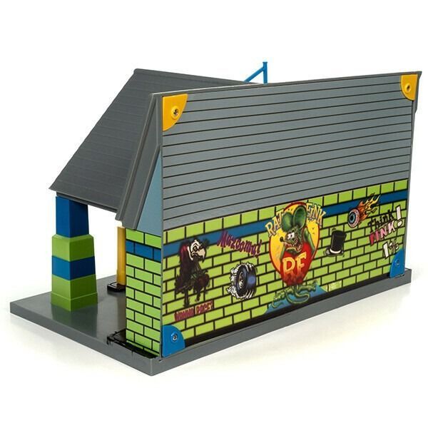 AUTO WORLD 1:48 RAT FINK Garage with 1:32 Tow Truck Set ラット