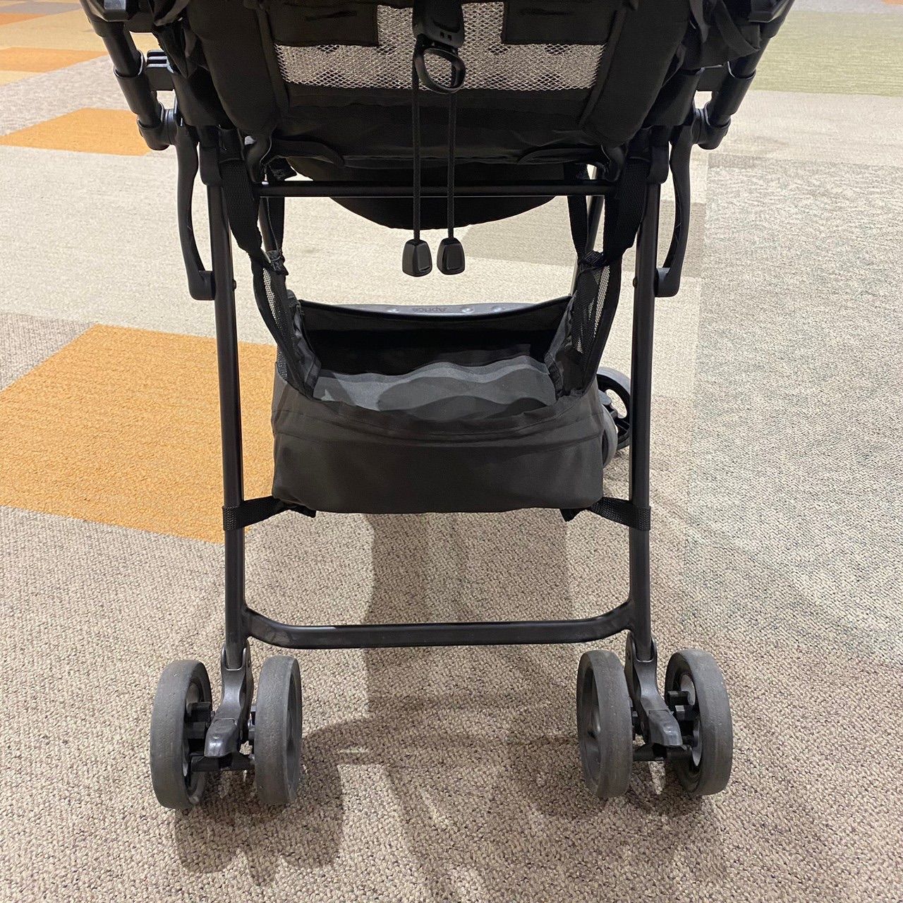 Aprica カルーンエアーメッシュ ジャングルパラダイスGR Aprica カルーンエアー メッシュ ジャングルパラダイス グレー