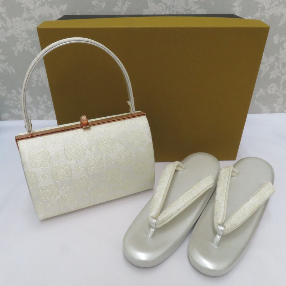 草履 バッグセット 草履バッグセット シャンパンゴールド 市松華紋 シルバー 24.0ｃｍ フリーサイズ フォーマル 留袖 訪問着 付下げ