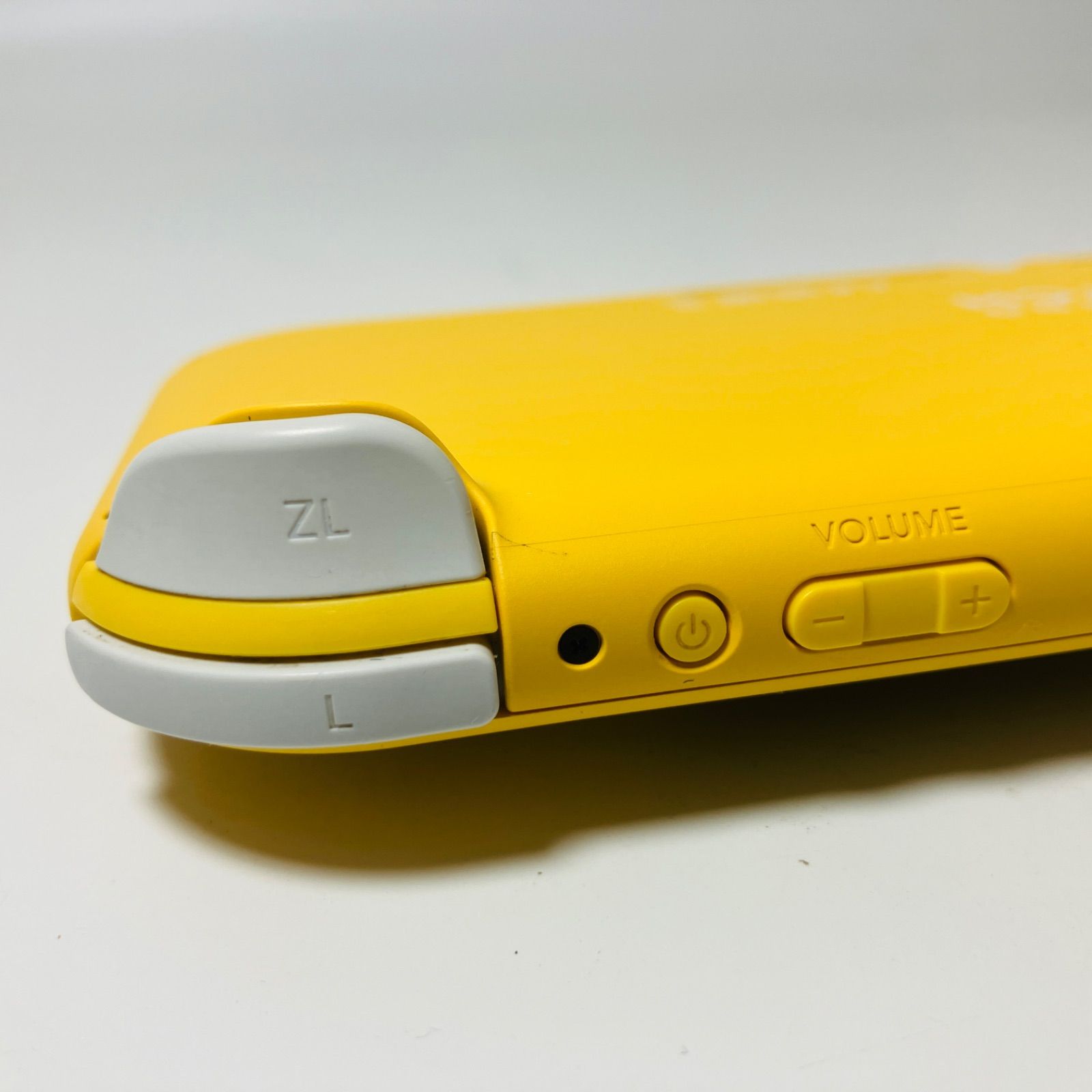 Nintendo Switch Lite 本体 イエロー テレビゲーム Nintendo Switch Lite 本体 HDH-001 イエロー 任天堂製