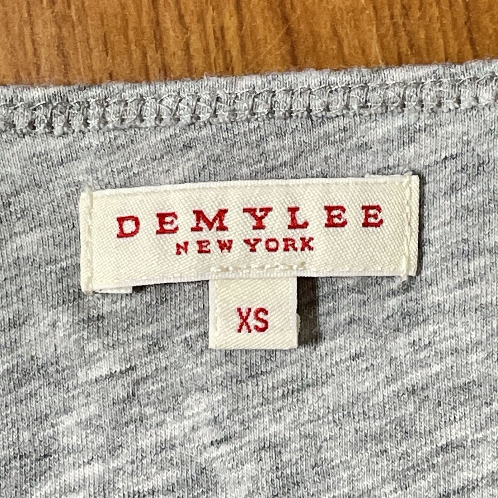 DEMYLEE NEWYORK デミリー ニューヨーク XS グレー コットン100％ プル