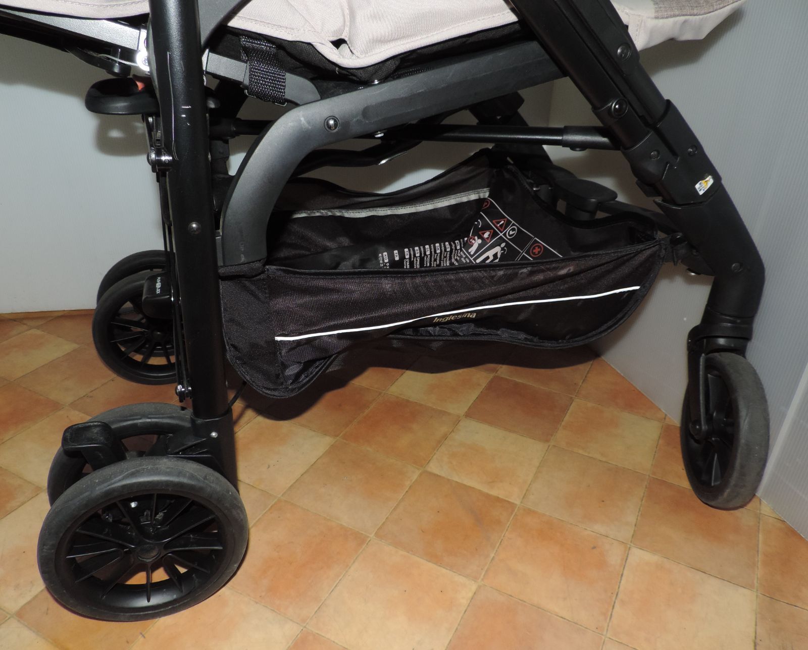 綺麗/イングリッシーナベビーカー/ジッピーライト/1～36カ月