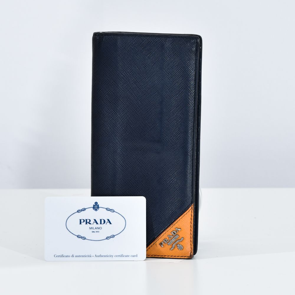 プラダ(PRADA) 財布 三つ折り財布 | 通販・人気ランキング - 価格.com