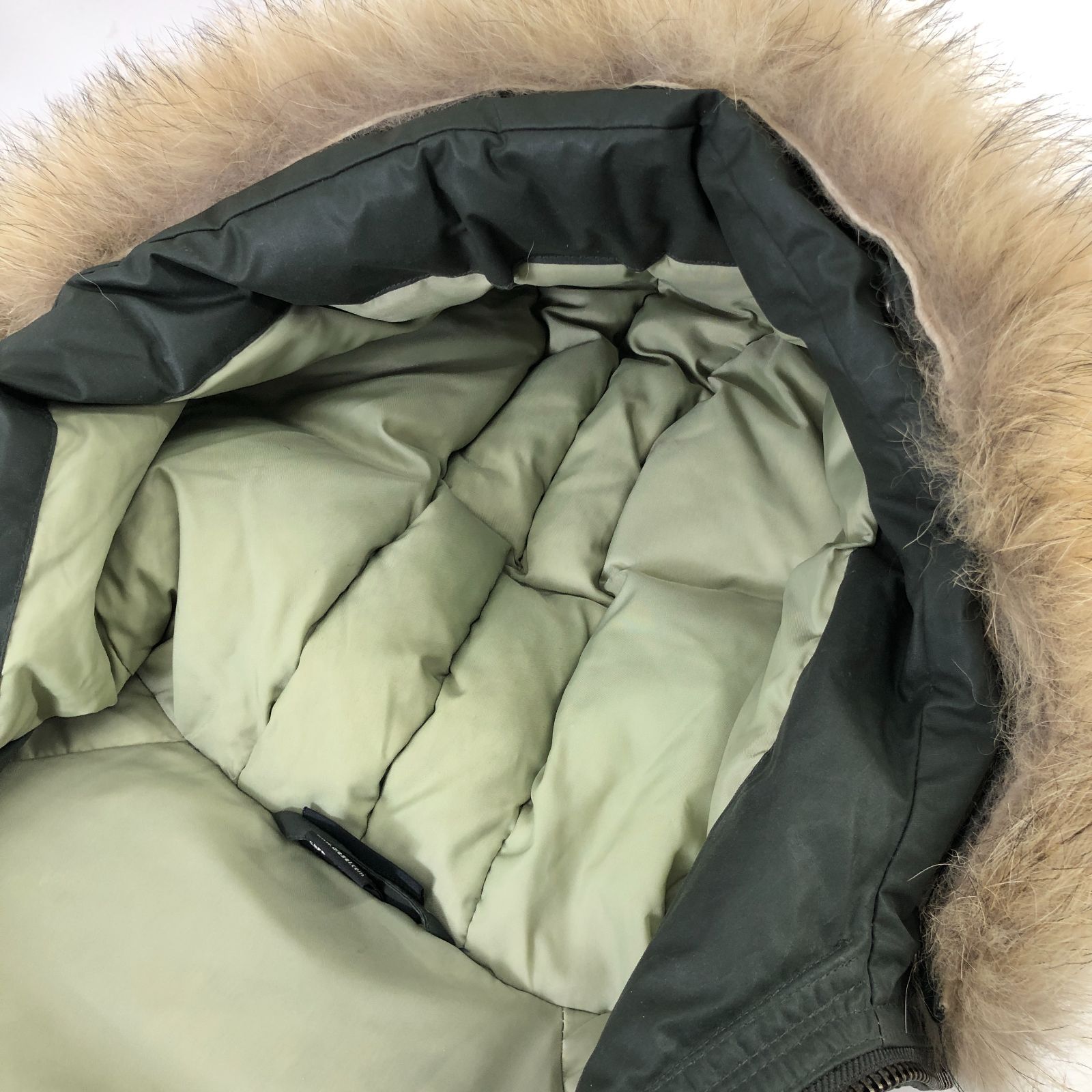 DIESEL ディーゼル メンズ 中綿ジャケット カーキ フード付き Mサイズ 