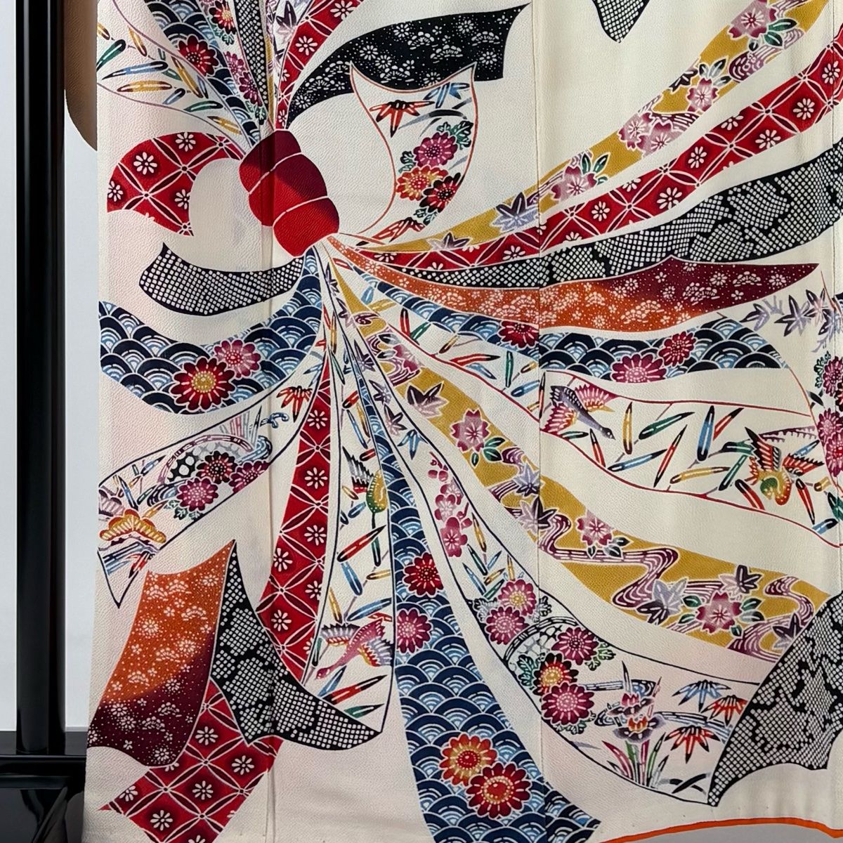 振袖 身丈162.5cm 裄丈64cm M 袷 束ね熨斗 花鳥 縮緬 クリーム 正絹