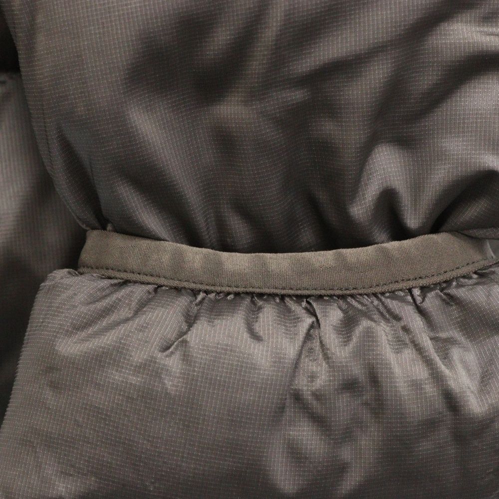 HERNO (ヘルノ) ナイロンダウンジャケット シルバー PI060UR-12344