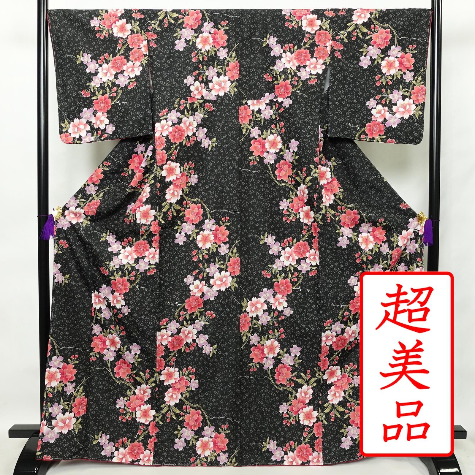  小紋 美品 RK リョウコキクチ しつけ糸付き ポリエステル 花柄 袷仕立て 身丈168.5cm 裄丈69cm 黒