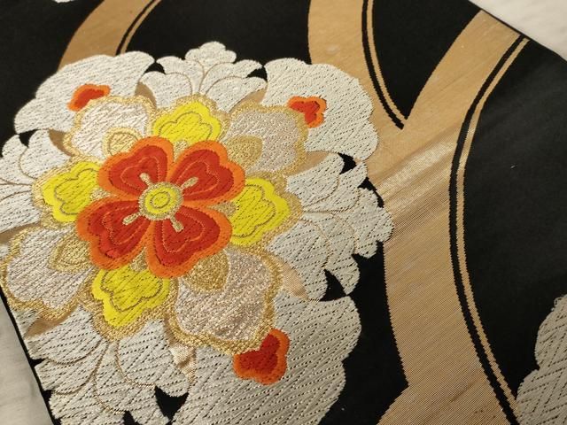 平和屋着物◎六通柄　本袋帯　唐織　飾花文　黒地　金銀糸　正絹　逸品　AABH0387yx 楽天市場】平和屋着物□六通柄袋帯 唐織 鏡裏花文 黒地 金銀糸 逸品 n