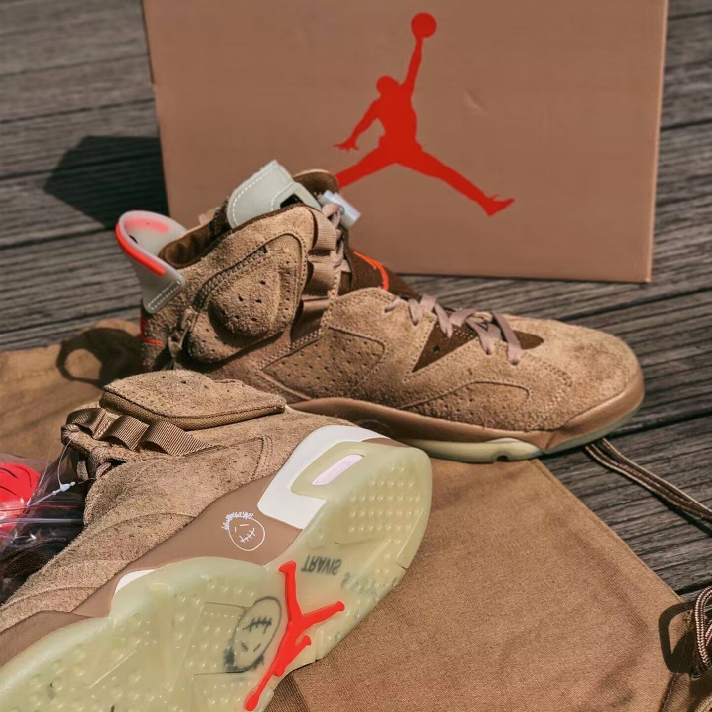 新品 Travis Scott x Air Jordan 6 AJ6 TS DH0690-200 トラヴィス・スコット × ナイキ エアジョーダン 6  レトロ ブリティッシュ カーキ/セイル-ブライト クリムゾン - メルカリ