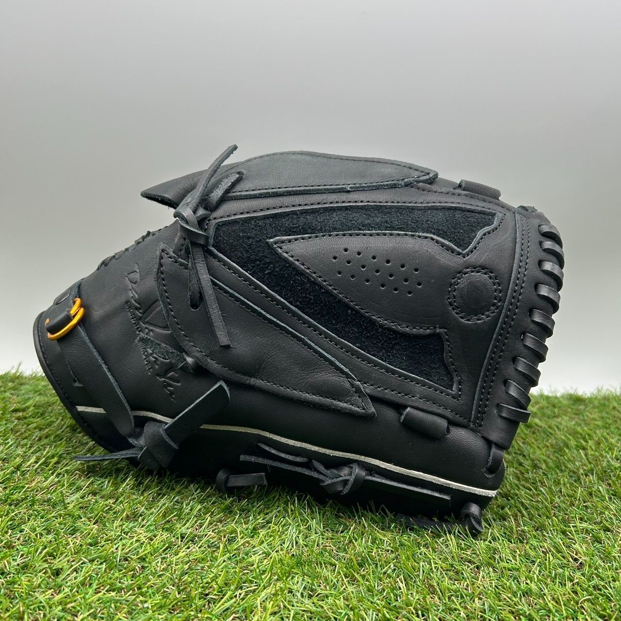 【ダルビッシュモデル】ナイキ　成人用軟式野球グローブ NIKE (ナイキ) 軟式グローブ ブラック ダルビッシュモデル